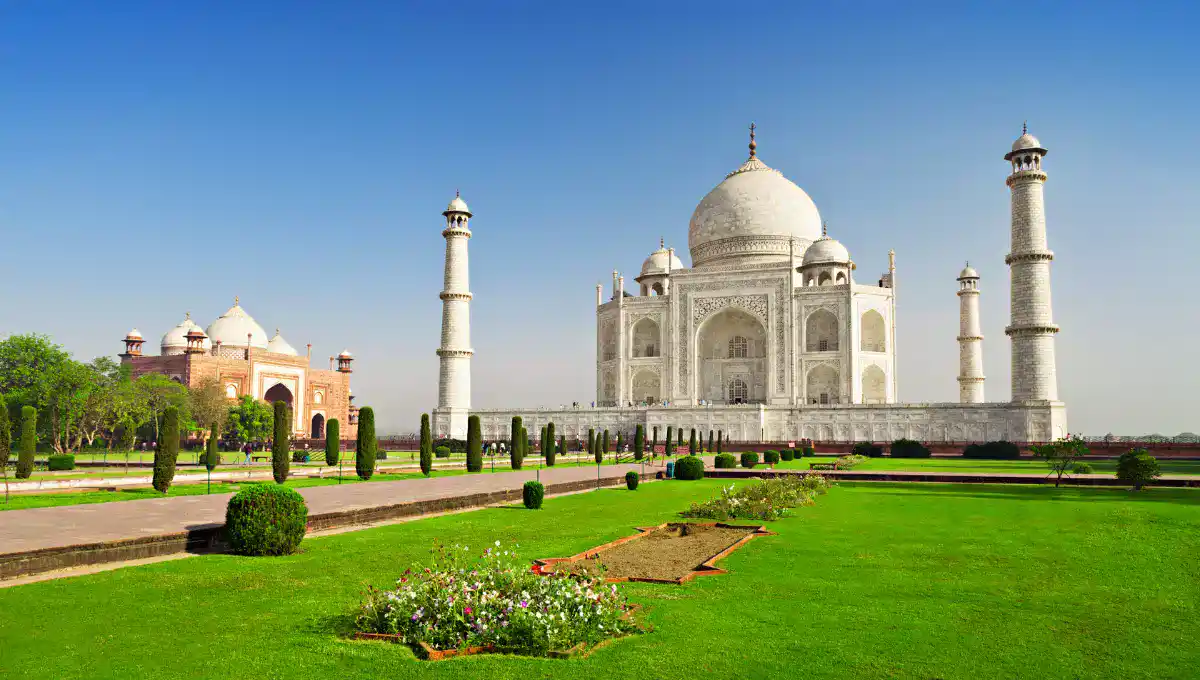 Taj Mahal | Best Tourist Places In Agra