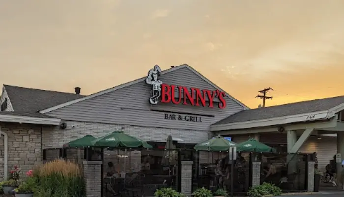 Bunny’s Bar and Grill | Best Bars in Minneapolis