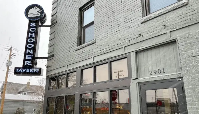 Schooner Tavern | Best Bars in Minneapolis