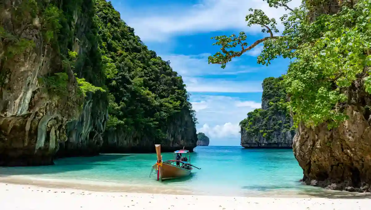 Thailand | Best Places To Spend Christmas in The World