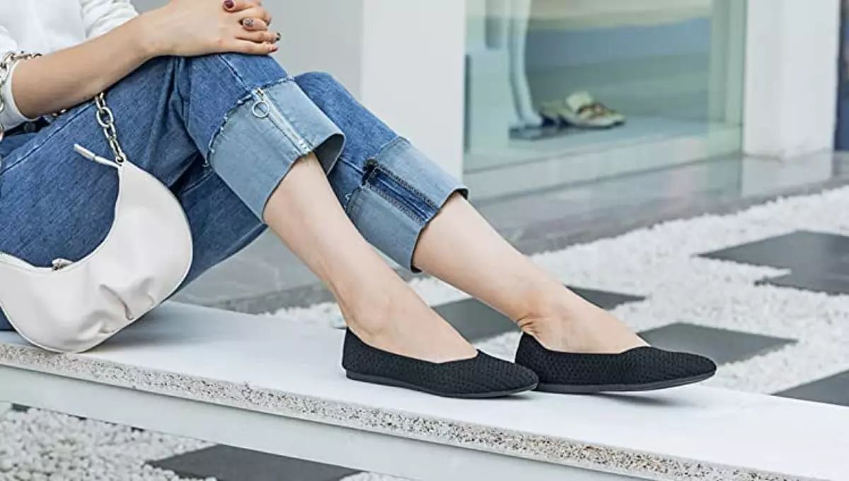 11 Most Comfortable Flats For Travel [2023] | Buying Guide