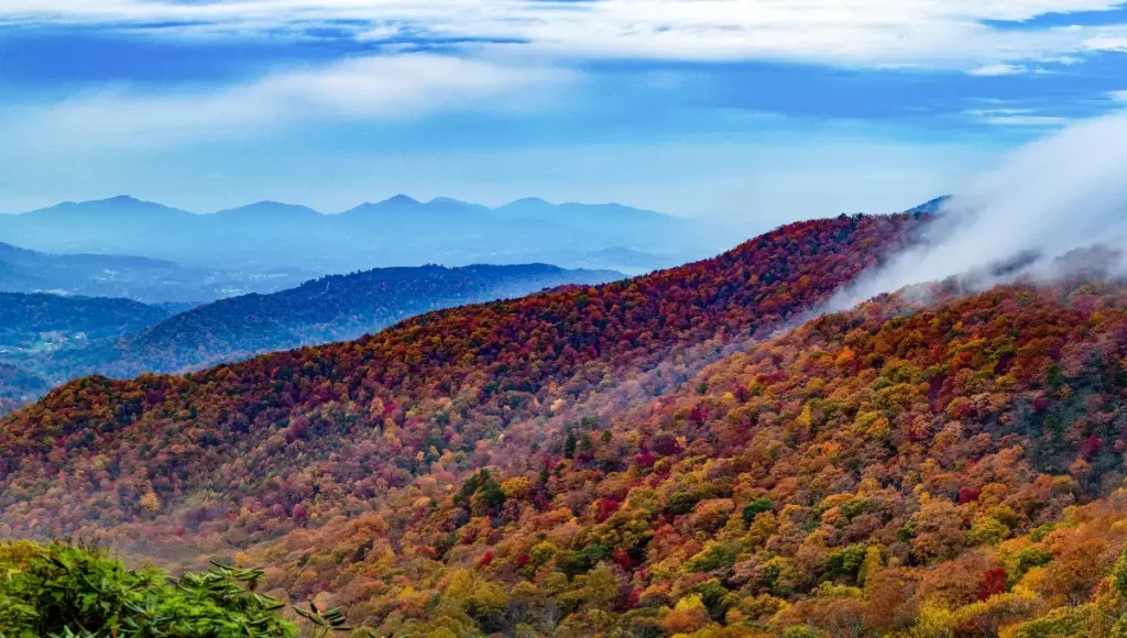 Tennessee and North Carolina: Great Smoky Mountains | Best Places To Visit In The USA For Adventure Sports