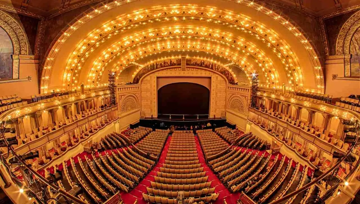  Auditorium Theatre | Best Things to Do in Chicago