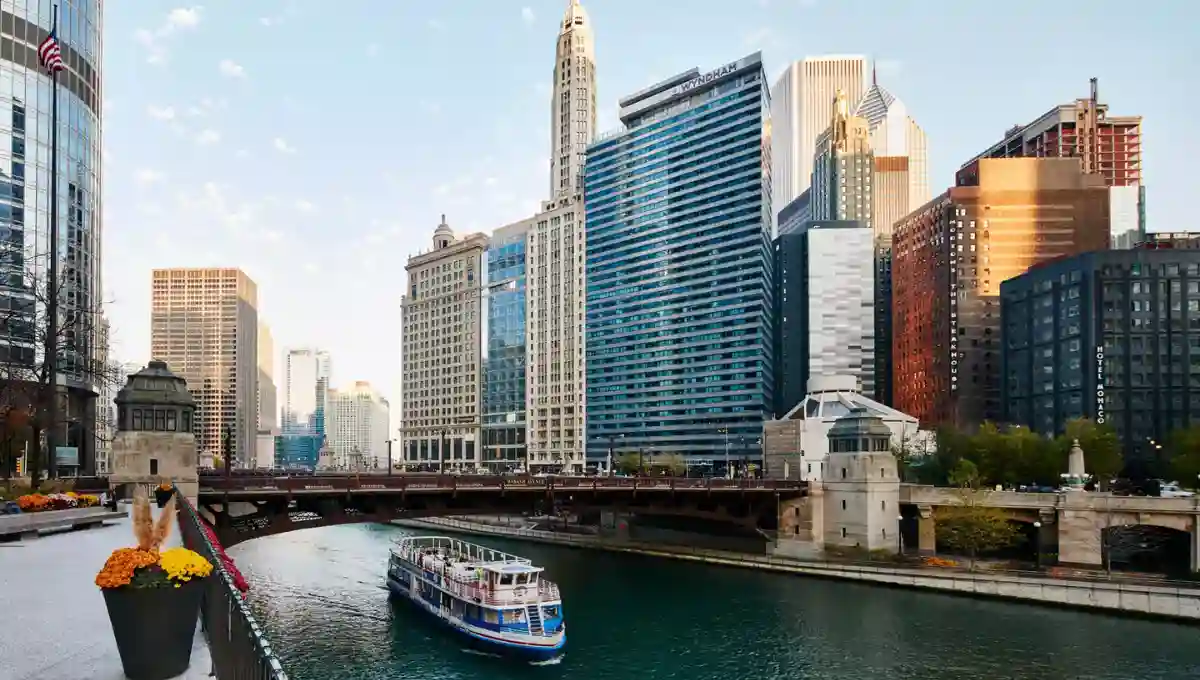 Best 3-Star Hotels In Chicago Near Lollapalooza