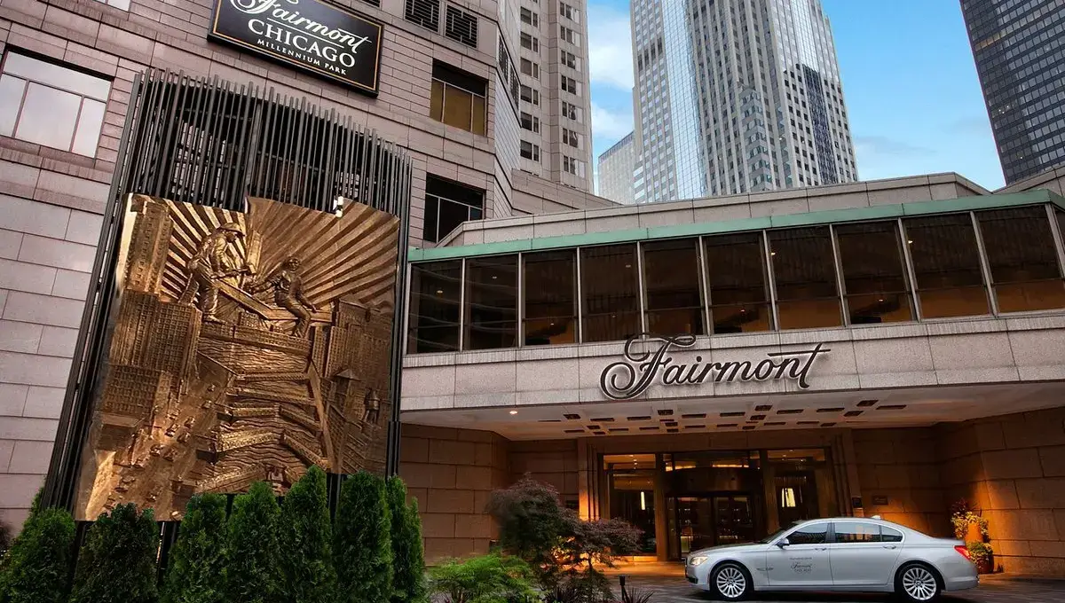 Fairmont Chicago Millennium Park | Best 3-Star Hotels In Chicago Near Lollapalooza