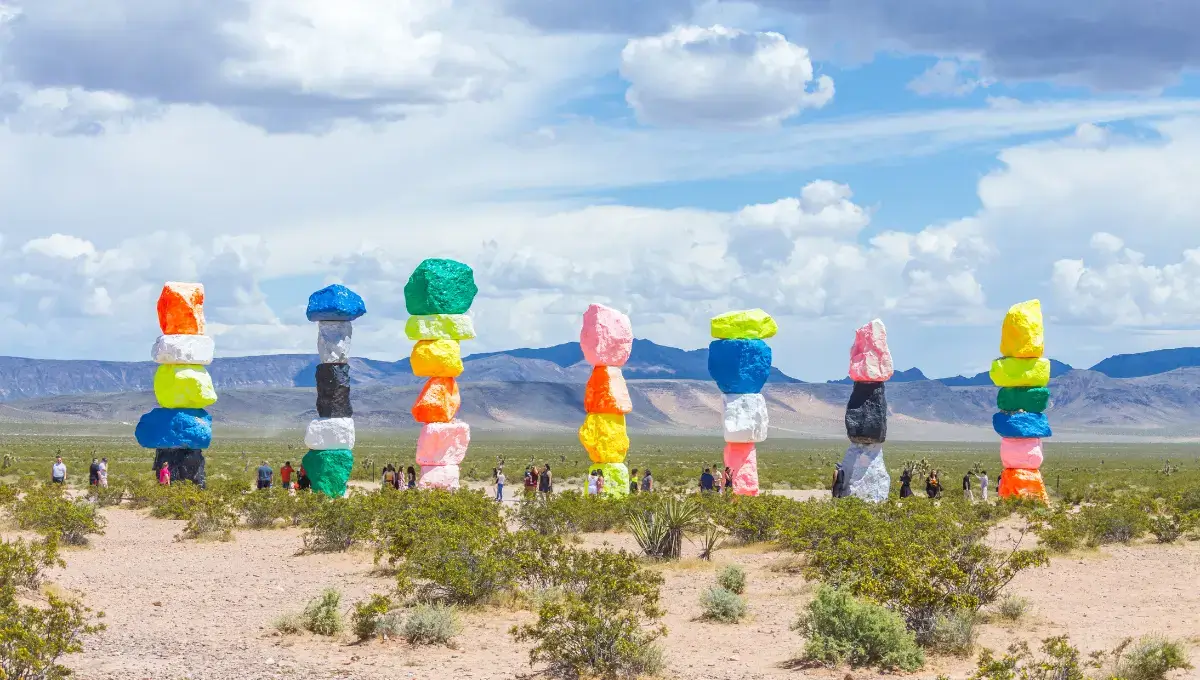 Seven Magic Mountains, Las Vegas | Most instagrammable places in the USA 
