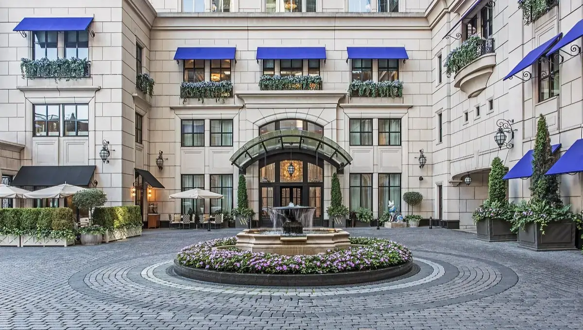Waldorf Astoria Chicago | Best 5-Star Hotels In Chicago Near Lollapalooza
