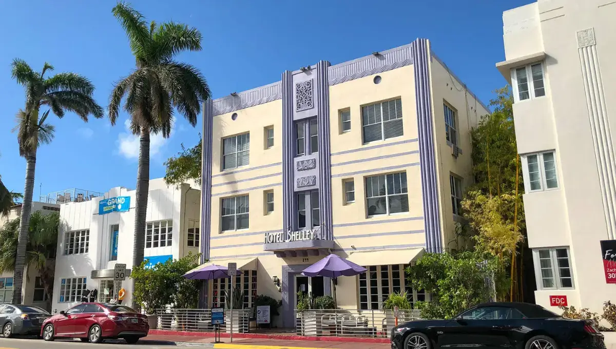 Best 3-Star Hotels in Miami Beach