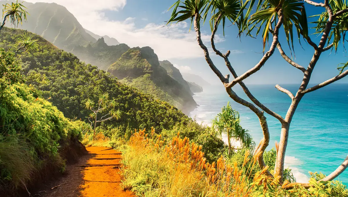 Kalalau Trail /Napali Coast, Hawaii | Best Hiking Trails In The USA