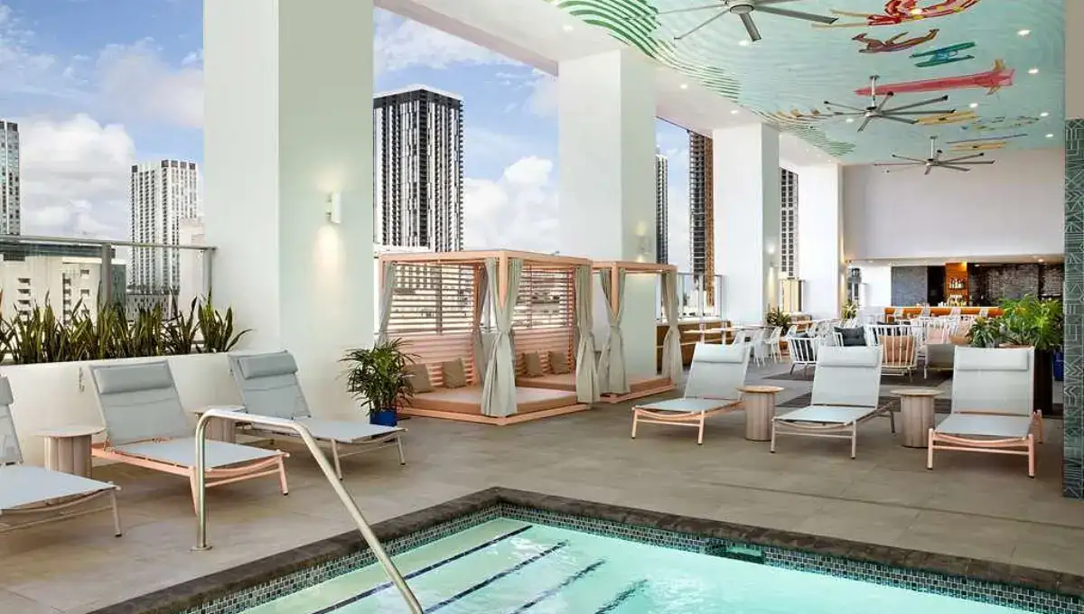 YOTEL Miami pool View
