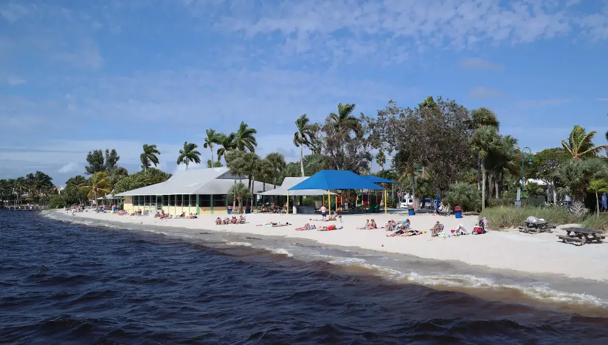 Yacht Club Community Park | Most beautiful beaches in Florida