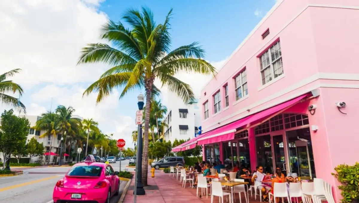 Big Pink | Best Gay Bars In Miami