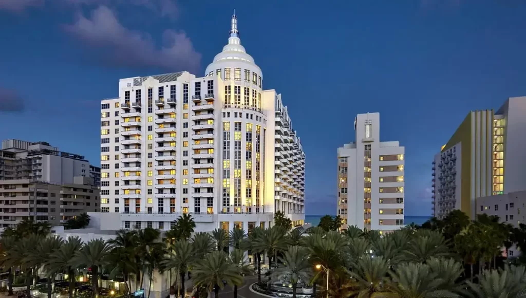  Loews Miami Beach Hotel | Best 4-Star Hotels in Miami Beach