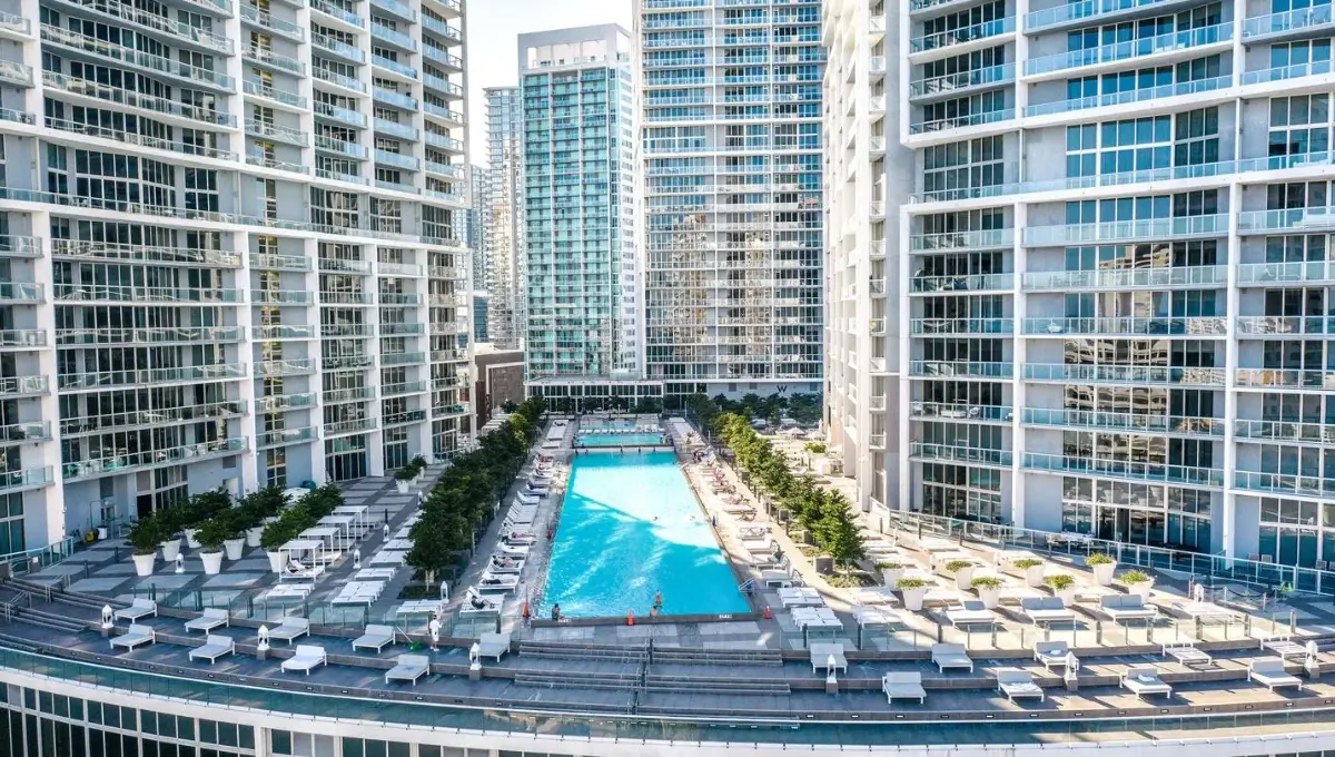 W Miami | Best hotels in Miami with infinity Pool