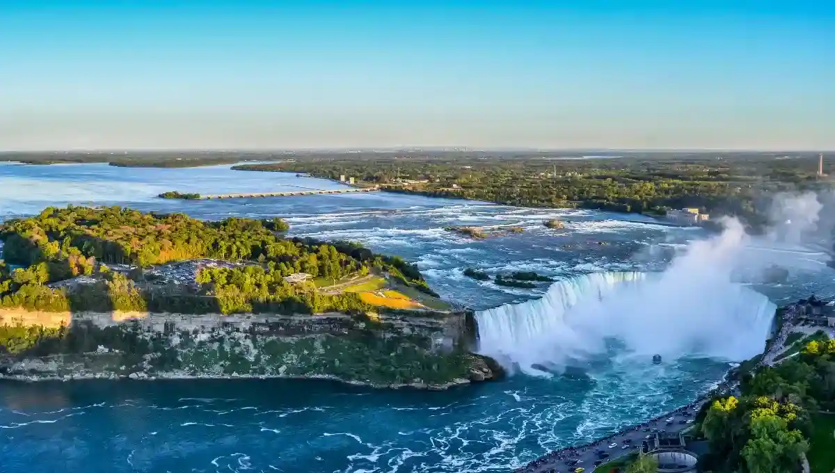 What To Wear To Niagara Falls