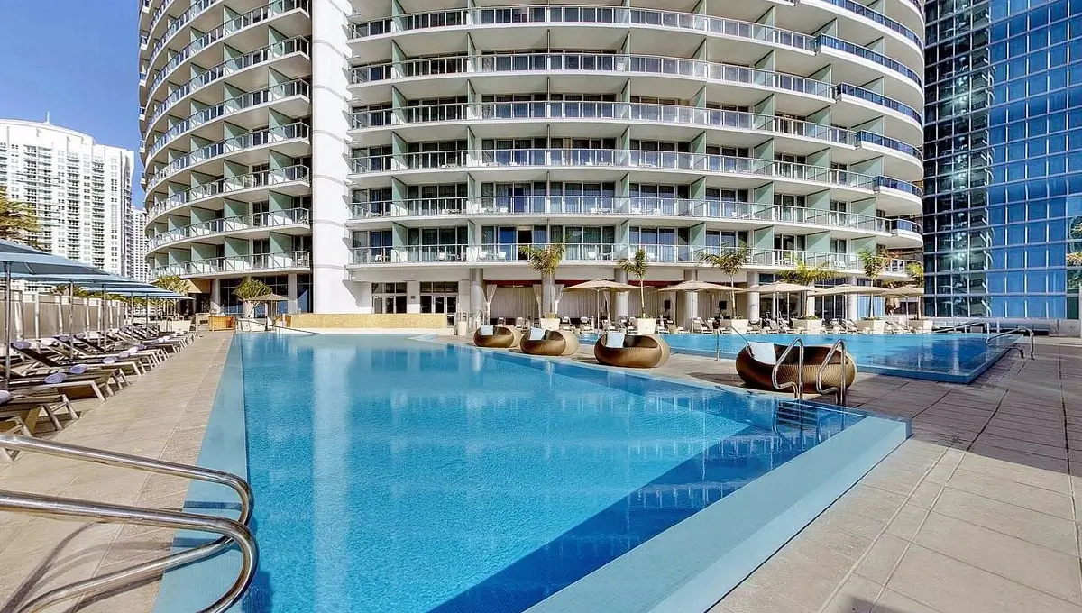 Kimpton EPIC Hotel | Best Luxury Hotel In Miami