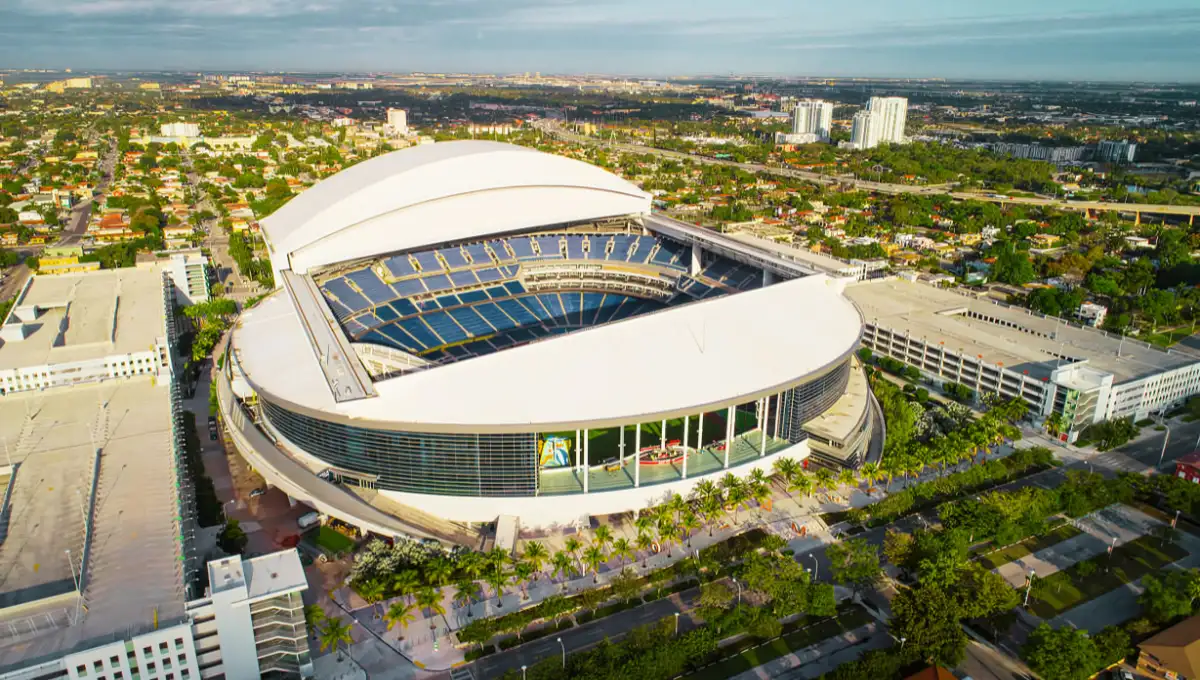 Outdoor Hockey in Miami The Florida Panthers to Host the 2026 Winter Classic