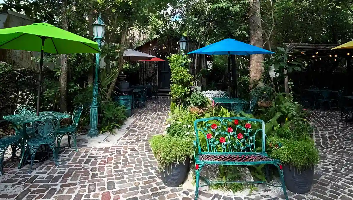 A Secret Garden Is Hiding Behind a Shop in St. Augustine—Here’s How to Find It 1 Secret Garden St. Augustine A Secret Garden Is Hiding Behind a Shop in St. Augustine—Here’s How to Find It